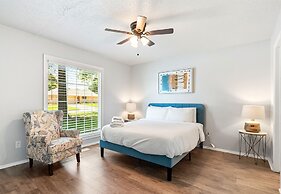 Spacious Retreat 8 Bedroom River