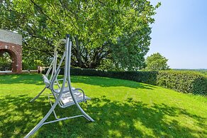 Lovely Villa Near the Beach