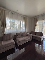 Elegant 3BR Private Home in Vista Grande