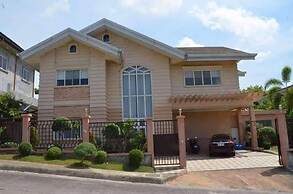 Elegant 3BR Private Home in Vista Grande