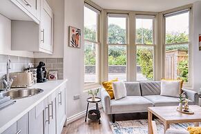 Stunning 2 Bed by the City Centre & Bute Park