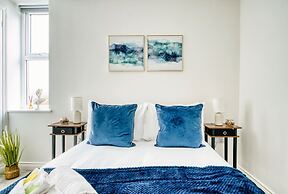 Stunning 2 Bed by the City Centre & Bute Park