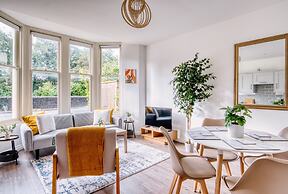 Stunning 2 Bed by the City Centre & Bute Park