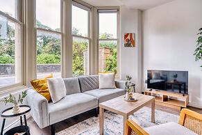 Stunning 2 Bed by the City Centre & Bute Park