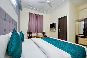 Room-hotel Mayank Plaza-near IGI Airport