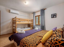 Pretty Apartment With Balcony