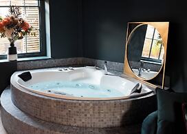 Secret Suites Lancaster