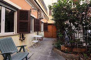 Elegant apartment in Trastevere- Bolognese 45