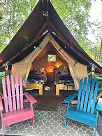 Camping De Helleborus