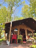 Camping De Helleborus