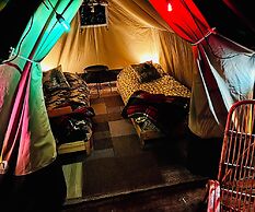 Camping De Helleborus