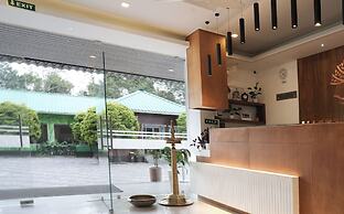 Misty Garden Resorts