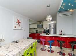 House of Green Experience