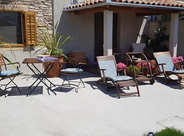 Charming Rooms & Apartments Stelio