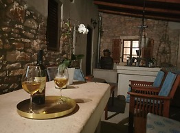 Charming Rooms & Apartments Stelio