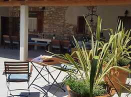 Charming Rooms & Apartments Stelio