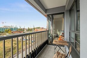 Doki Living - Foodhall & Parking by Downtown Apartments