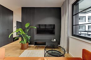 Doki Living - Foodhall & Parking by Downtown Apartments