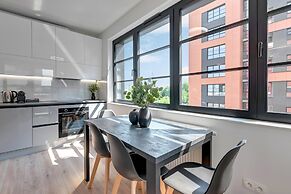 Doki Living - Foodhall & Parking by Downtown Apartments