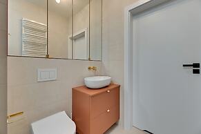 Doki Living - Foodhall & Parking by Downtown Apartments