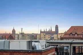 Doki Living - Foodhall & Parking by Downtown Apartments