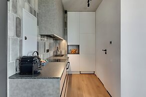 Doki Living - Foodhall & Parking by Downtown Apartments