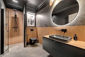 Doki Living - Foodhall & Parking by Downtown Apartments