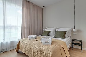 Doki Living - Foodhall & Parking by Downtown Apartments