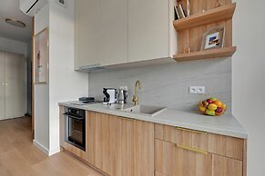 Doki Living - Foodhall & Parking by Downtown Apartments