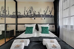 Doki Living - Foodhall & Parking by Downtown Apartments