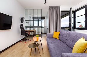 Doki Living - Foodhall & Parking by Downtown Apartments