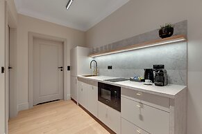 Doki Living - Foodhall & Parking by Downtown Apartments