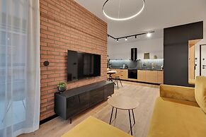 Doki Living - Foodhall & Parking by Downtown Apartments