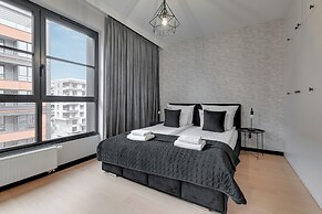 Doki Living - Foodhall & Parking by Downtown Apartments