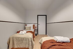 Doki Living - Foodhall & Parking by Downtown Apartments