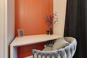 Doki Living - Foodhall & Parking by Downtown Apartments