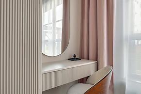 Doki Living - Foodhall & Parking by Downtown Apartments