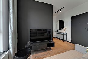 Doki Living - Foodhall & Parking by Downtown Apartments