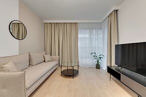 Doki Living - Foodhall & Parking by Downtown Apartments