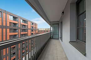 Doki Living - Foodhall & Parking by Downtown Apartments