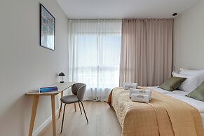 Doki Living - Foodhall & Parking by Downtown Apartments