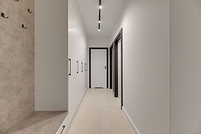 Doki Living - Foodhall & Parking by Downtown Apartments