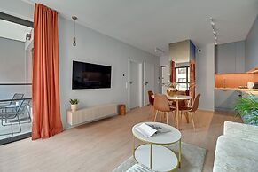 Doki Living - Foodhall & Parking by Downtown Apartments