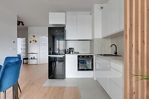 Doki Living - Foodhall & Parking by Downtown Apartments