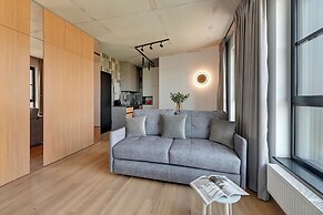 Doki Living - Foodhall & Parking by Downtown Apartments