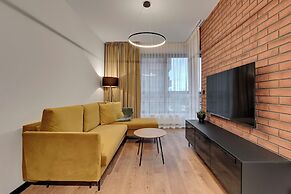 Doki Living - Foodhall & Parking by Downtown Apartments