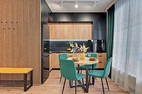 Doki Living - Foodhall & Parking by Downtown Apartments