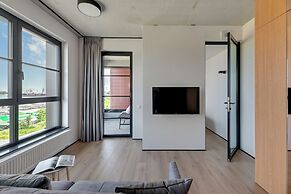 Doki Living - Foodhall & Parking by Downtown Apartments