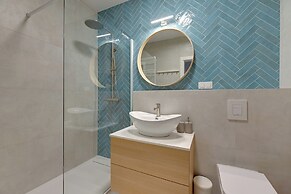 Doki Living - Foodhall & Parking by Downtown Apartments