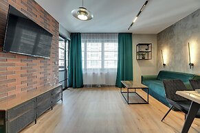 Doki Living - Foodhall & Parking by Downtown Apartments